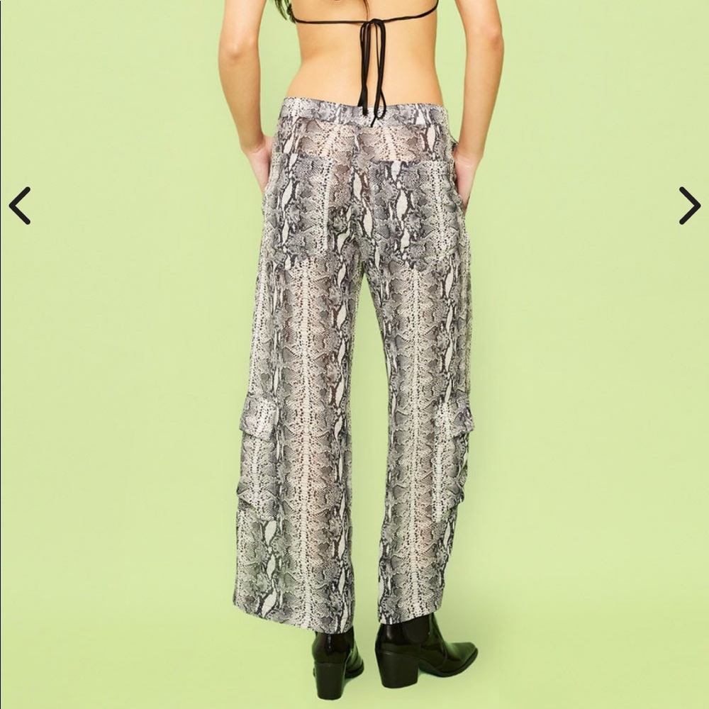 Aiello - Mara Cargo Pants - Picture 2 of 3